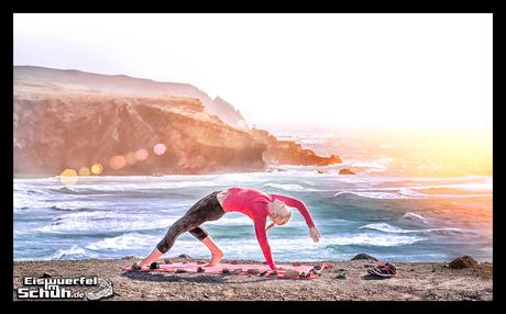 EISWUERFELIMSCHUH - YOGA Motivation Ocean Beach Summer Sun Cliff (1)