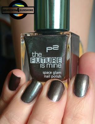 [Nails] Specialties mit p2 the FUTURE is mine space glam nail polish 040 solar eclipse