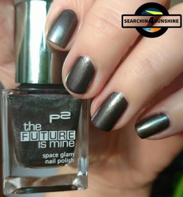 [Nails] Specialties mit p2 the FUTURE is mine space glam nail polish 040 solar eclipse