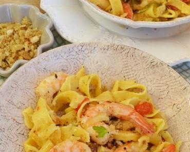 Pasta Amore! Tagliatelle mit Garnelen, getrockneten Tomaten und Pangrattato