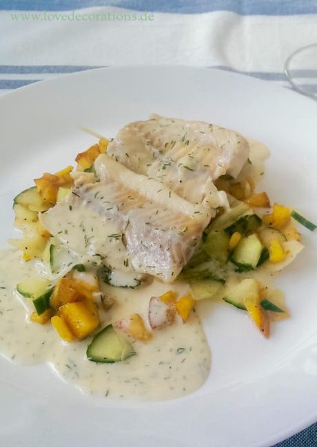 Pfirsich-Gurken-Fenchel-Salat mit Fisch 17