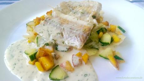 Pfirsich-Gurken-Fenchel-Salat mit Fisch 18