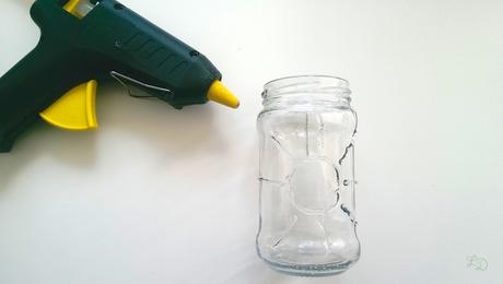 Acrylgläser mit Heißklebepistole-Schrift 1