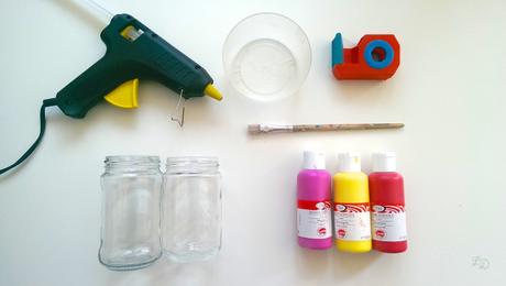 Acrylgläser mit Heißklebepistole-Schrift