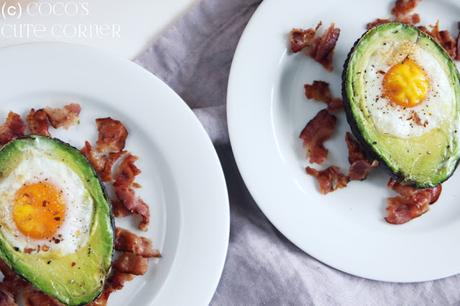 Avocado mit Spiegelei aus dem Ofen - mal wieder etwas zum Frühstück
