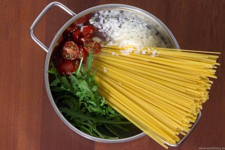 One Pot Pasta Tomate Rucola - einfach, schnell und verdammt lecker!