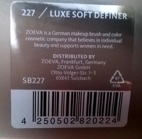 Zoeva 227 Luxe Soft Definer + ebelin 80 Kosmetikstäbchen :-)