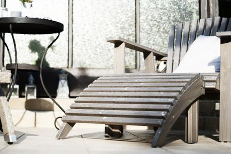 Blog + Fotografie by its me - Adirondack Chair auf der Terrasse mit Kissen