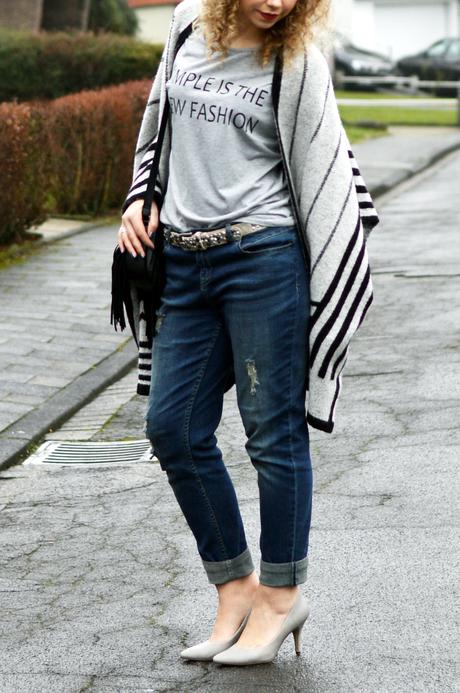 Outfit: Casual with Poncho, Pumps and Boyfriend Jeans, Kationette, Fashionblog, Modeblog, Streetstyle