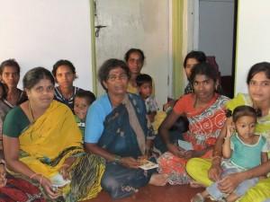 Frauen in Indien, lernen selbstständig zu sein
