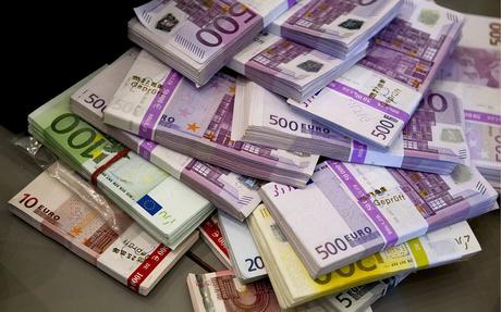 Deutschland und Frankreich wollen Bargeldbezug begrenzen!