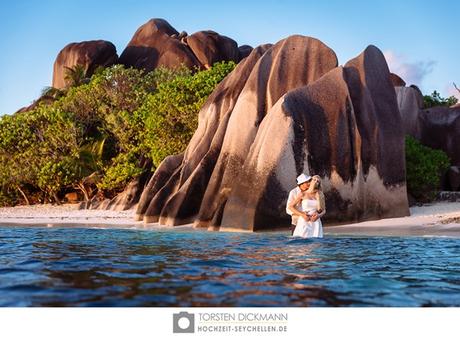 16_Flitterwochen-Hochzeitsreise-Seychellen-Traumstrand-Hochzeitsfotograf-Thorsten-Dickmann