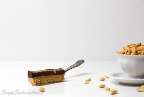 Peanutbutter-chocolate-bars with caramel-7