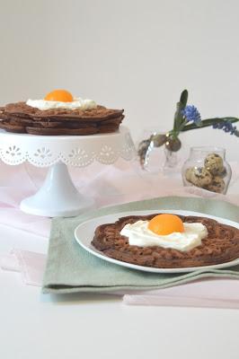 Osterleckerei: Spiegelei - Brownie - Waffeln  / Brownie Waffles for Easter Brunch