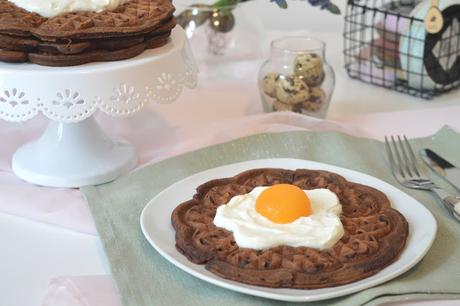 Osterleckerei: Spiegelei - Brownie - Waffeln  / Brownie Waffles for Easter Brunch