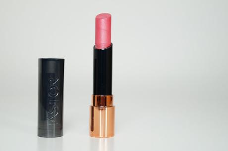 Review / Astor Perfekt Stay Fabulous Lippenstifte + Mega Verlosung