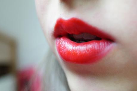 Review / Astor Perfekt Stay Fabulous Lippenstifte + Mega Verlosung
