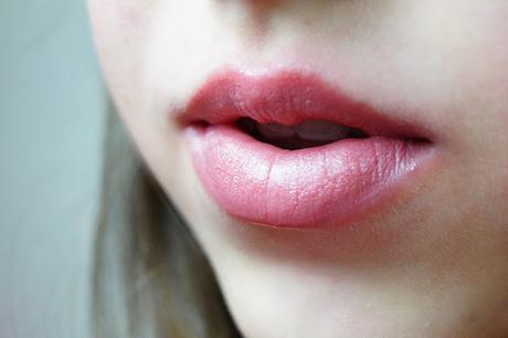 Review / Astor Perfekt Stay Fabulous Lippenstifte + Mega Verlosung