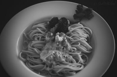 Pasta Black & White