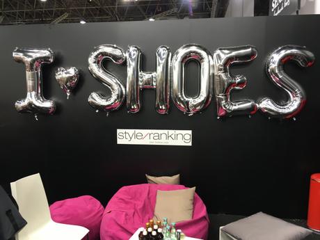FashionBloggerCafé Shoedition 02/16
