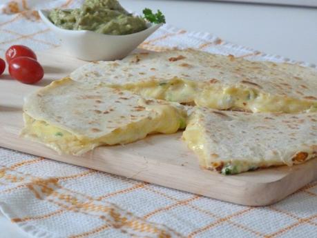 Rezept:Käse Quesadillas mit Avocado-Dip
