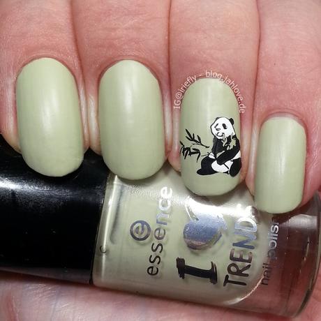 [Nails] Panda-Nägel Essence Meet Chimey