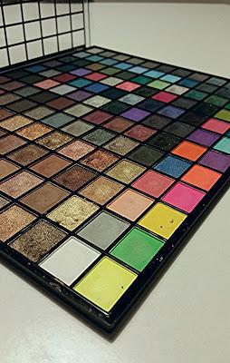 ULTIMATE EYESHADOW COLLECTION