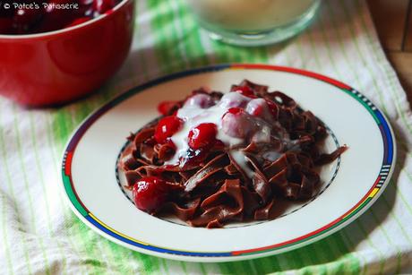 Schoko-Tagliatelle mit Kirschkompott & Vanillesauce {Alles selbstgemacht}