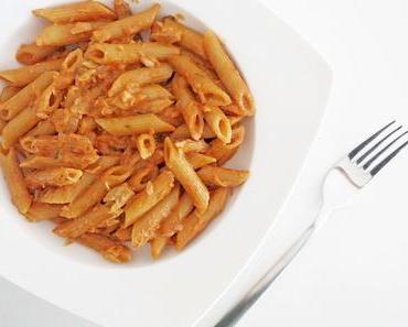 cremige One Pot Pasta mit Makrelen