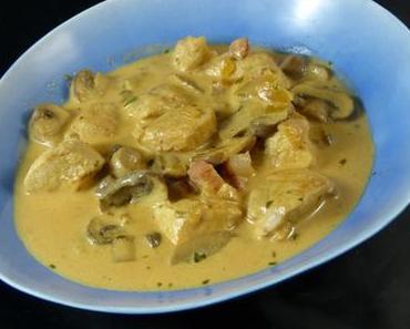 Hähnchengulasch mit Champignons