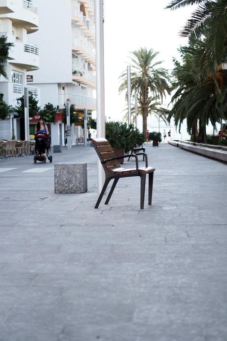Blog + Fotografie by it's me! - Reisen - La Isla Blanca Ibiza, Santa Eularia - Weg zur Strandpromenade