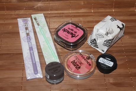 Haul: Lush, neues Essence Sortiment und wake up spring! Limited Edition