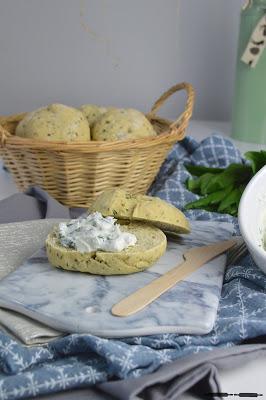 Bärlauchbrötchen mit Bärlauchcreme / Wild Garlic Rolls