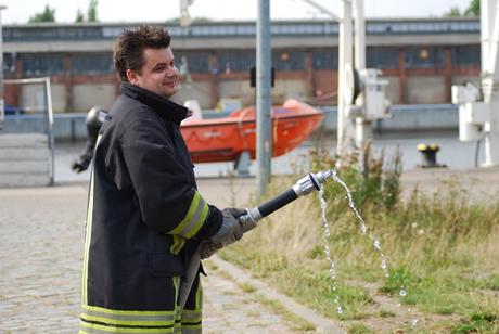 Ausbildung-Kreuzfahrtschiff-AFZ-Rostock-AIDA-DJ-Dan-Feuerwehr