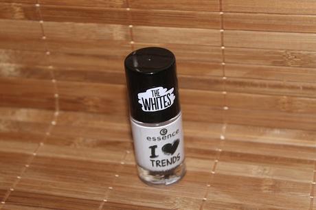 Haul: Schönheiten aus Hamburg und Cuxhaven von Catrice + Essence (und der schwärzeste Lidschatten der Welt) Haul: Schönheiten aus Hamburg und Cuxhaven von Catrice + Essence (und der schwärzeste Lidschatten der Welt)