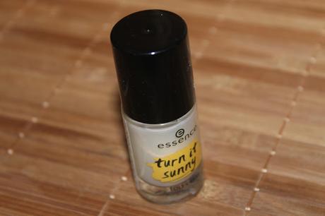 Haul: Schönheiten aus Hamburg und Cuxhaven von Catrice + Essence (und der schwärzeste Lidschatten der Welt) Haul: Schönheiten aus Hamburg und Cuxhaven von Catrice + Essence (und der schwärzeste Lidschatten der Welt)