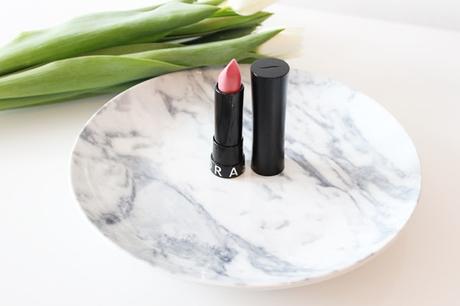5 Lipsticks that put you in a good Mood
