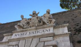 Eingang zu den Vatikanischen Museen - Viale Vaticano, (c) Reise Leise