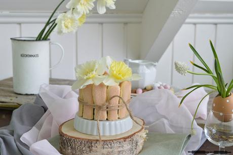 Blumentörtchen: Brownies mit Quarkcreme / Chocolate Brownie Cake