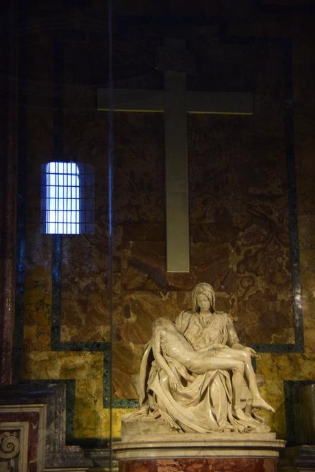 25_Pieta-von-Michelangelo-Petersdom-Vatikan-Rom-Italien