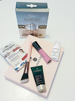 Unboxing Glossybox Some Bunny loves you