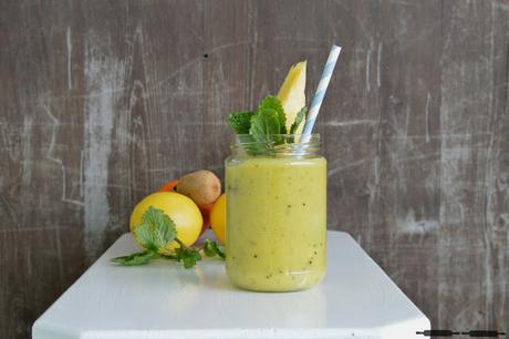 Smoothietime: Ananas Smoothie mit Minze / Pineapple Mint Smoothie