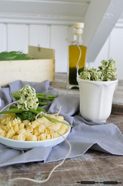 3 Rezepte um Bärlauch zu verarbeiten / Wild Garlic Pesto, Oil and Butter Recipe