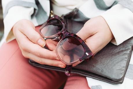 Kleidermaedchen.de Modeblog, erfurt, thueringen, berlin, fashionblog, Outfit, kleidermaedchen.de, Influencer Marketing und Kommunikation, Creator Frühlingsoutfit, asos Bomberjacke, Frühlingsoutfit, aboutyou, selected femme hose, rose quartz, bugatti slipper, minimum Cardigan, gucci Sonnenbrille, Oasis Tasche, Selected Femme Bluse, Streetstyle Look