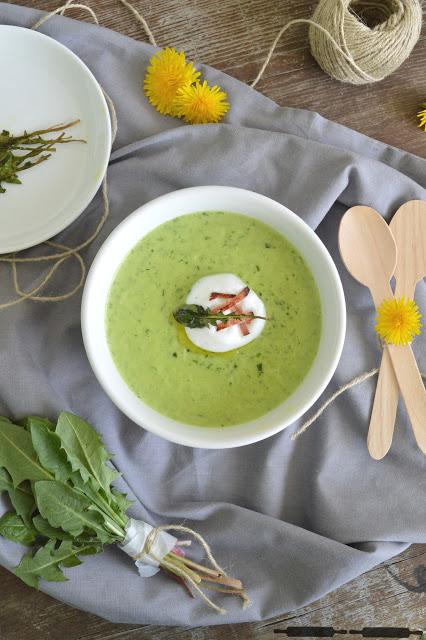 Löwenzahnsuppe mit Löwenzahnchips / Dandelion Soup Recipe