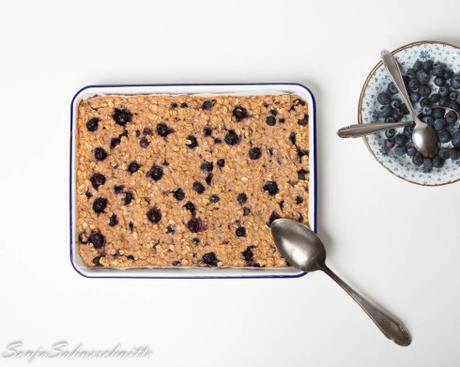 blueberry baked oatmeal with banana-4