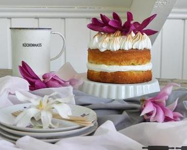 Zitronentorte mit Mandeln und Baiserhaube / Lemon Cake with Almonds and Meringue