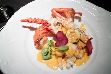 lobster-dinner-menu-hotel-japan-luxury-travel