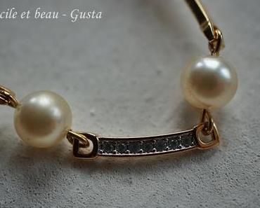 Perlen, Glitzer und Gold