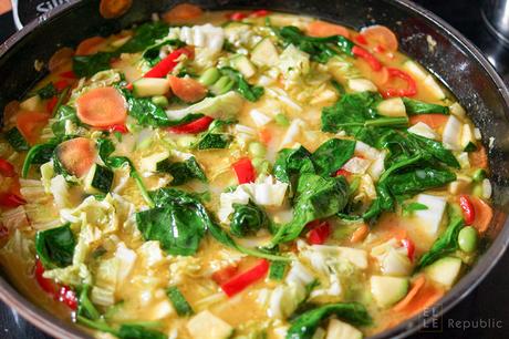 Grünes Thai Curry mit Gemüse